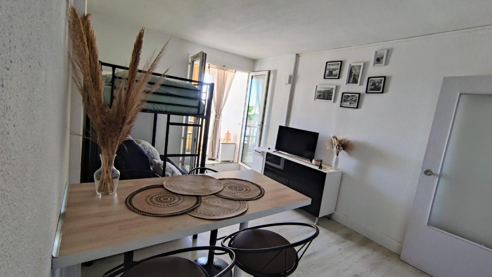 Studio Avec Vue Sublime Sur L'Etang Et Les Montagnes Catalanes Ле Баркарес Экстерьер фото